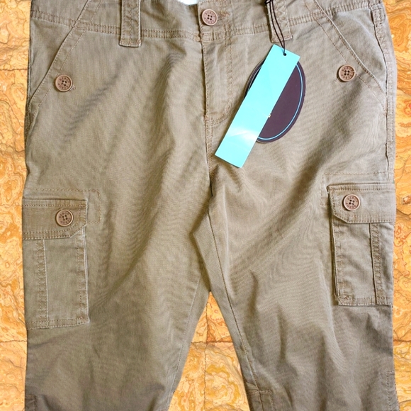 BeBop khaki drawstring cargo capris sz 11 - Picture 2 of 5